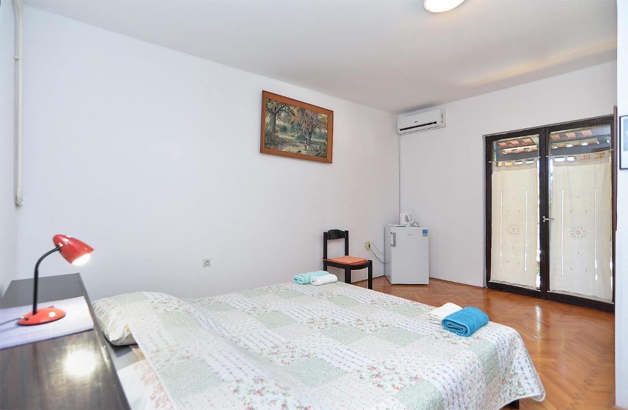 Rooms Veli Vrh 2208 Pula Extérieur photo