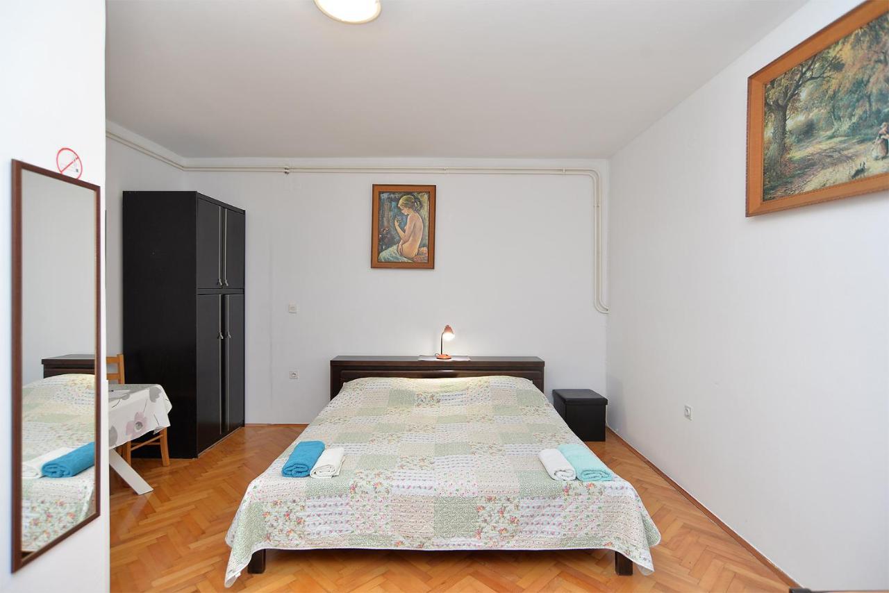 Rooms Veli Vrh 2208 Pula Extérieur photo