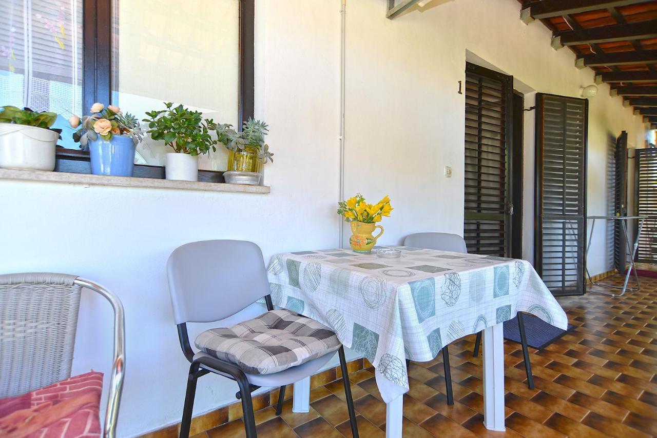Rooms Veli Vrh 2208 Pula Extérieur photo